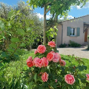  Hébergement de vacances L'instant Provence