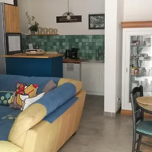  Appartement L'empire D'essences